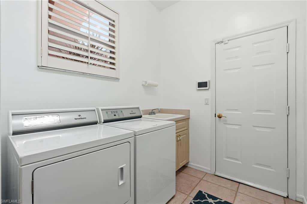 8861 Creek Run Dr, Bonita Springs, photo 38