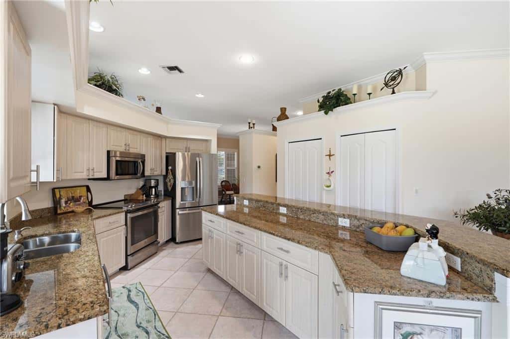 8861 Creek Run Dr, Bonita Springs, photo 19