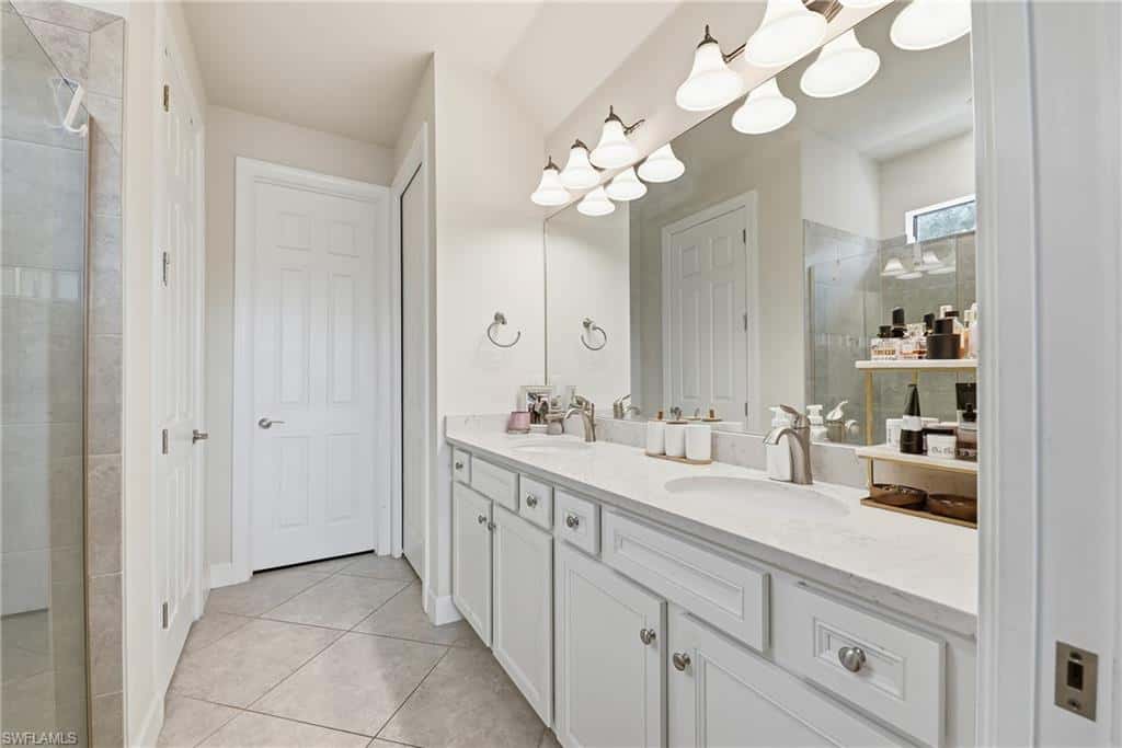 2133 Clementine St, Naples, photo 17