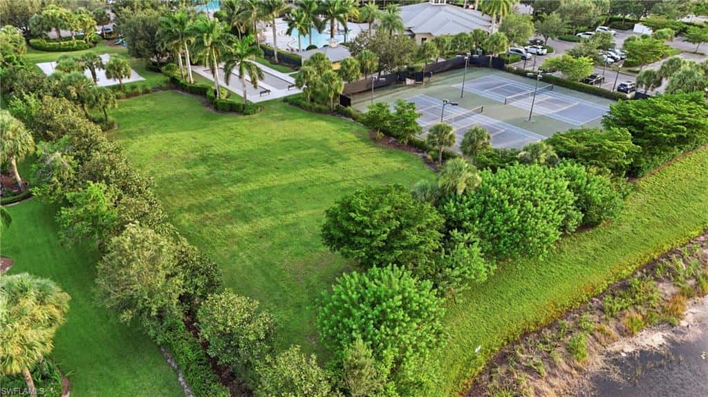 2133 Clementine St, Naples, photo 48