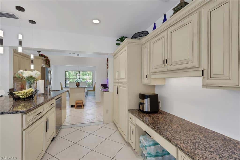 3036 Round Table Ln, Naples, photo 7