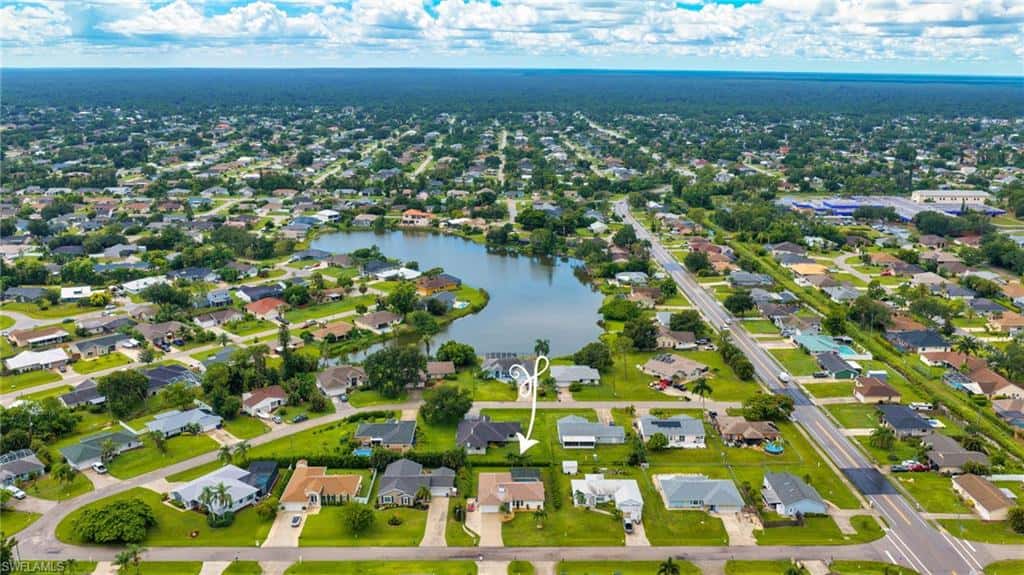 8312 Tahiti Rd, Fort Myers, photo 5