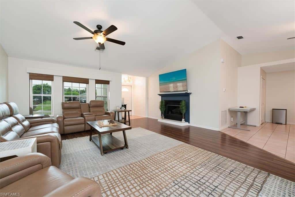 8312 Tahiti Rd, Fort Myers, photo 9