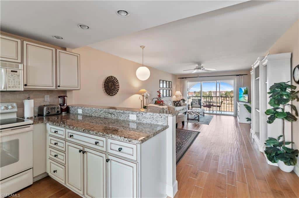 29 High Point Cir #503, Naples, photo 4
