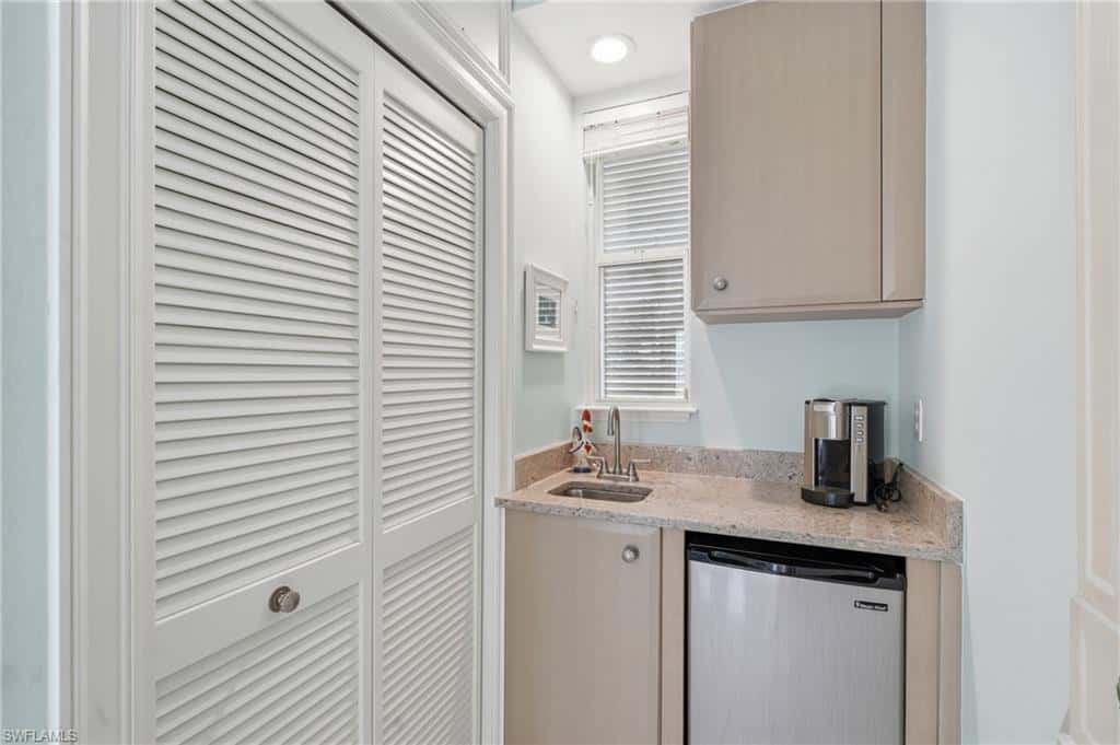 7976 Grand Bay Dr #5, Naples, photo 24