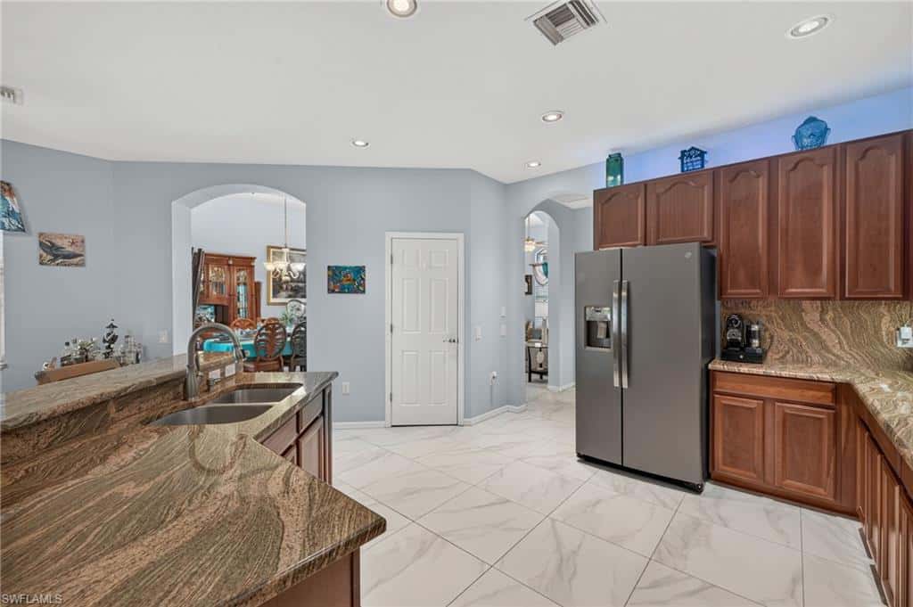 10650 Sir Michaels Place Dr, Bonita Springs, photo 6