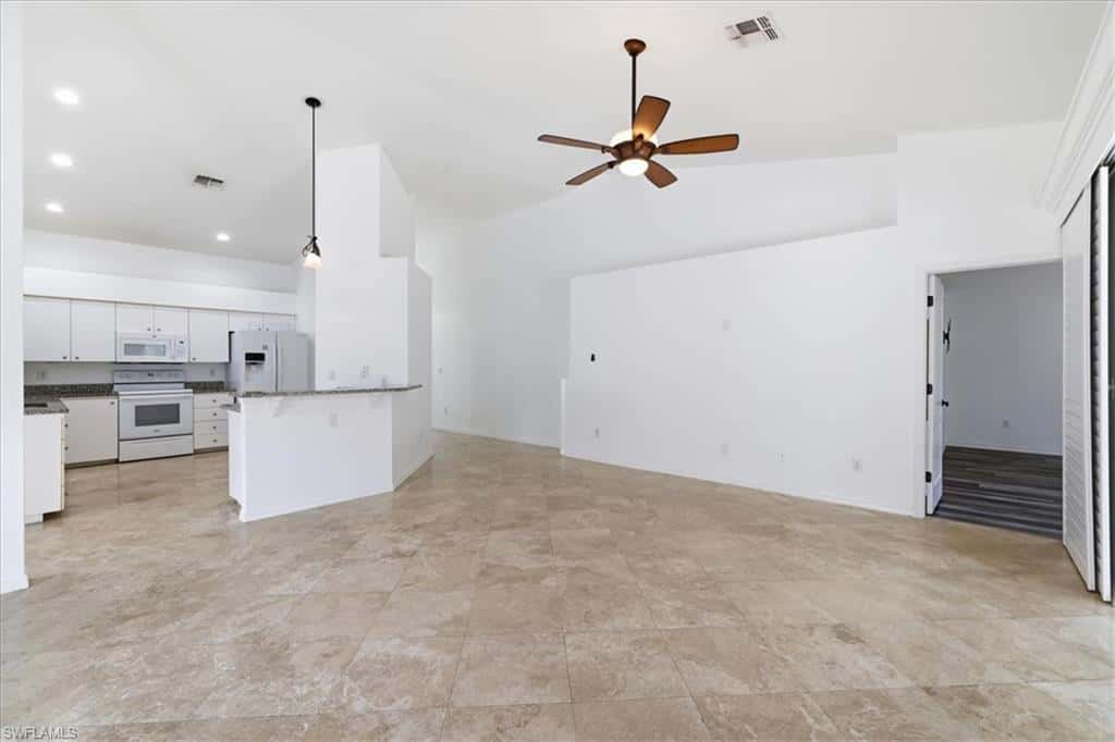 8137 Breton Cir, Fort Myers, photo 16