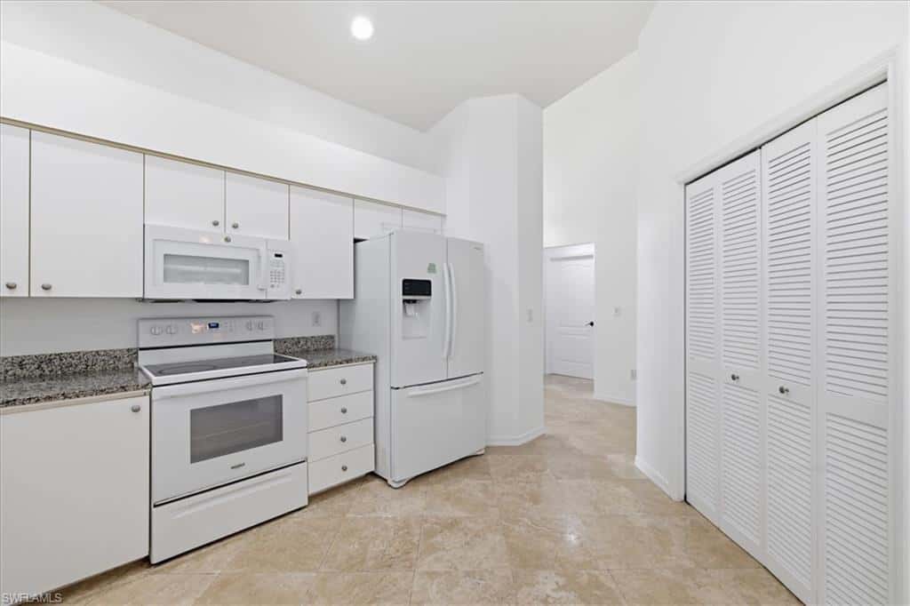 8137 Breton Cir, Fort Myers, photo 22
