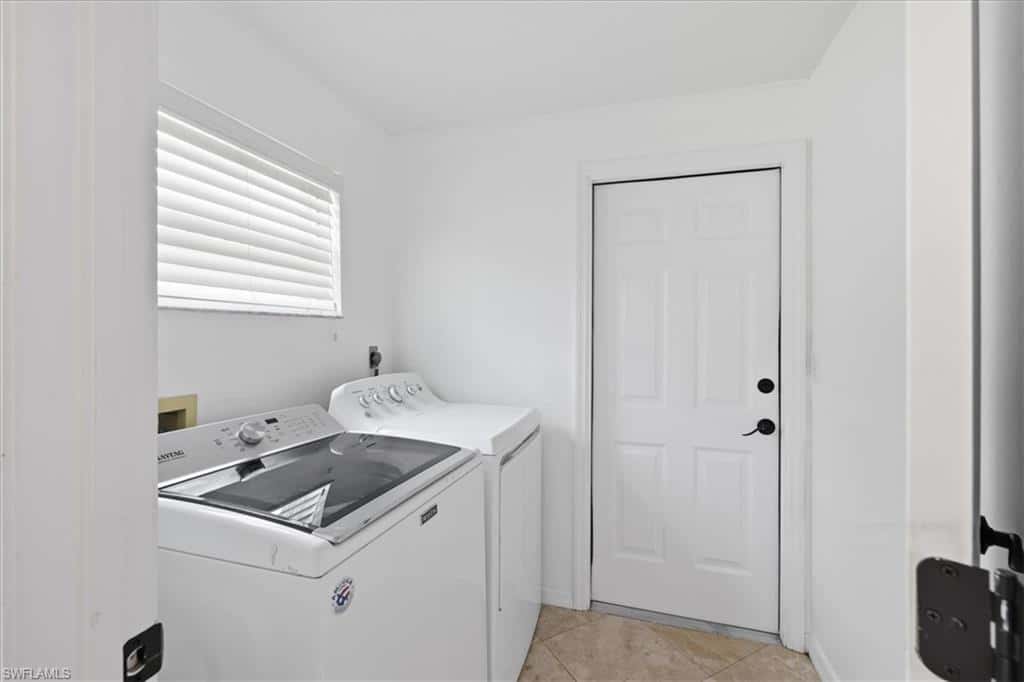 8137 Breton Cir, Fort Myers, photo 24