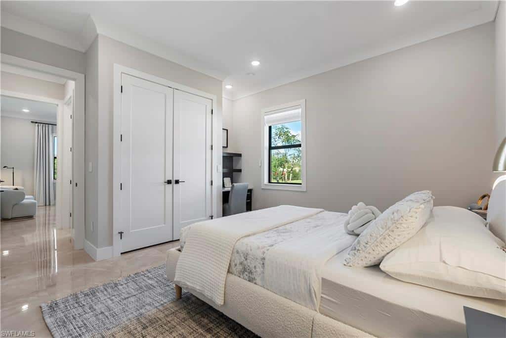 240 Allamanda Way, Naples, photo 20
