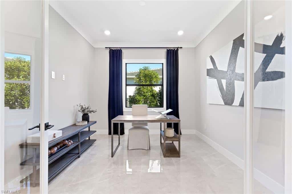 240 Allamanda Way, Naples, photo 11