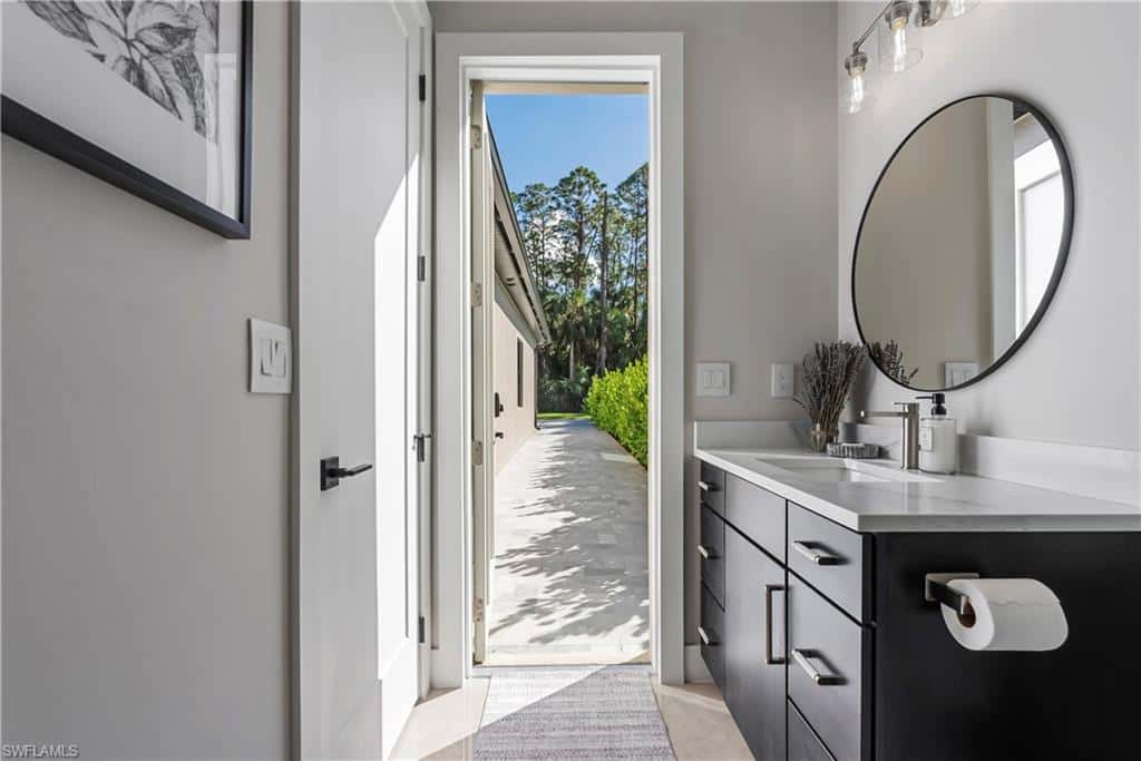 240 Allamanda Way, Naples, photo 19