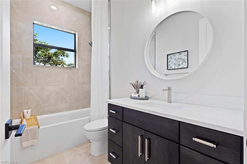 240 Allamanda Way, Naples, photo 21