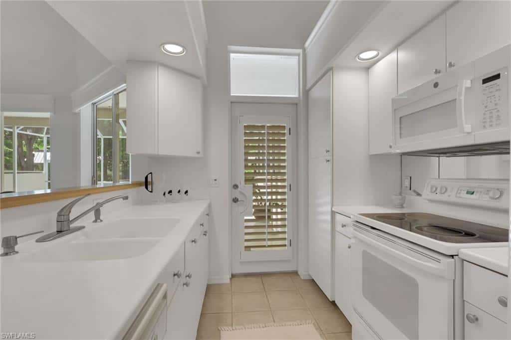 4872 Boulevard Ct, Naples, photo 11