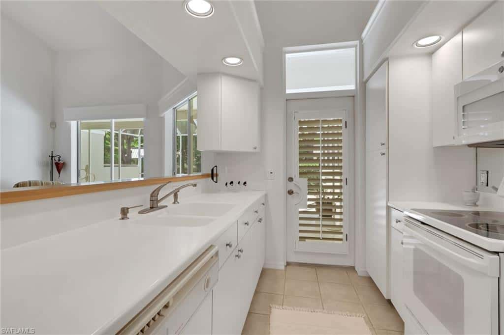 4872 Boulevard Ct, Naples, photo 25