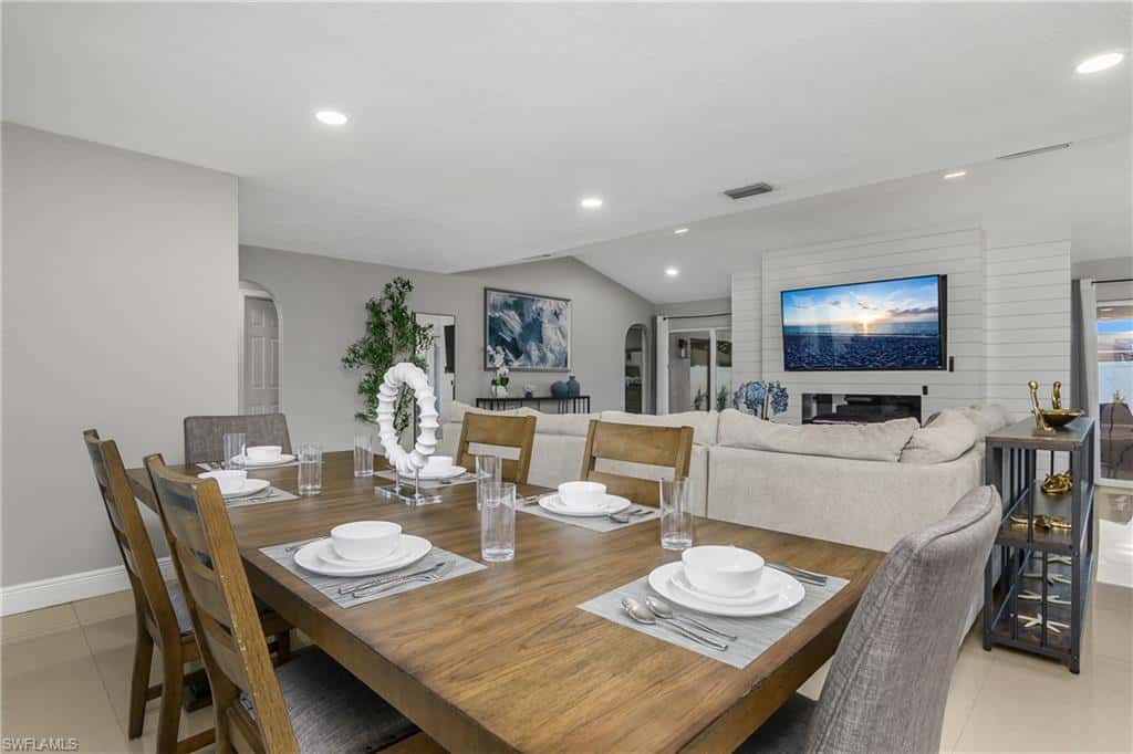 828 51st Ter, Cape Coral, photo 11