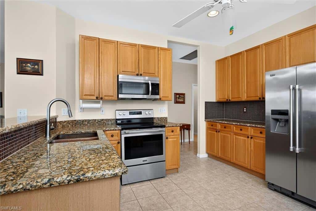 11237 Lakeland Cir, Fort Myers, photo 4