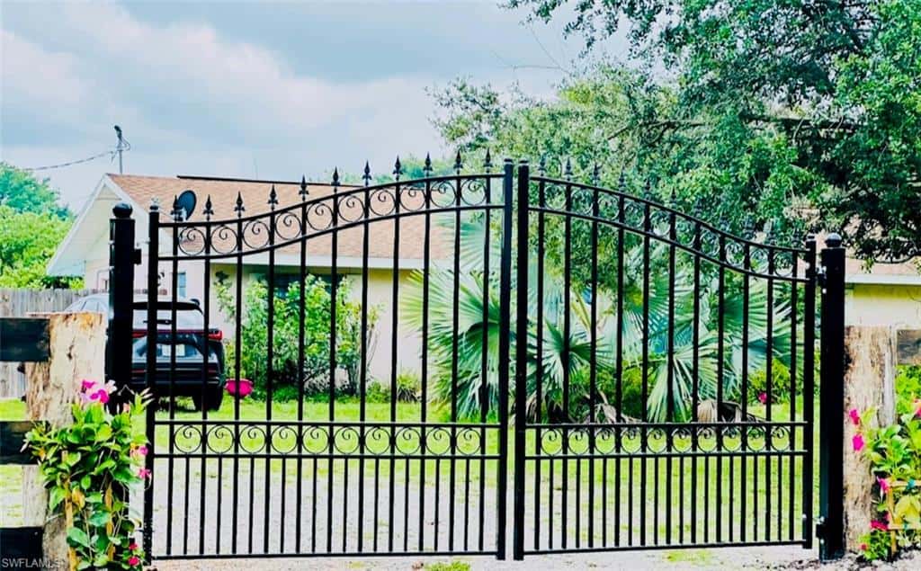 455 Trader Rd, Fort Denaud, photo 5
