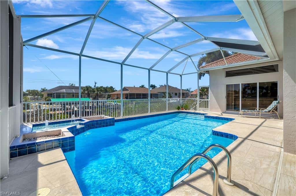 5561 Harborage Dr, Fort Myers, photo 4