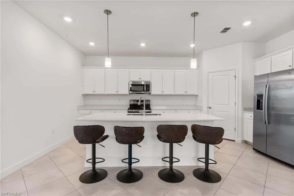 20549 Copperhead Dr, Lehigh Acres, photo 6