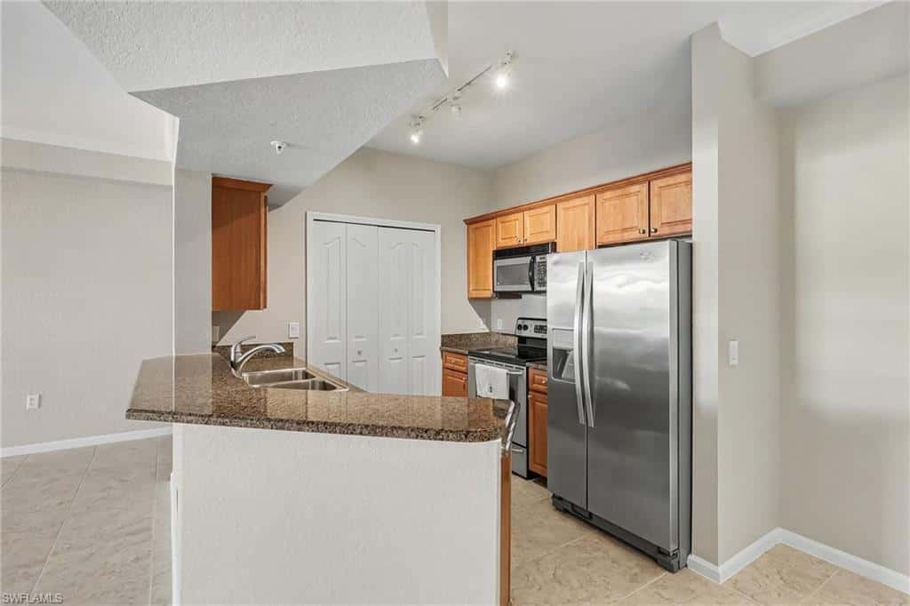 12965 Positano Cir #305, Naples, photo 8