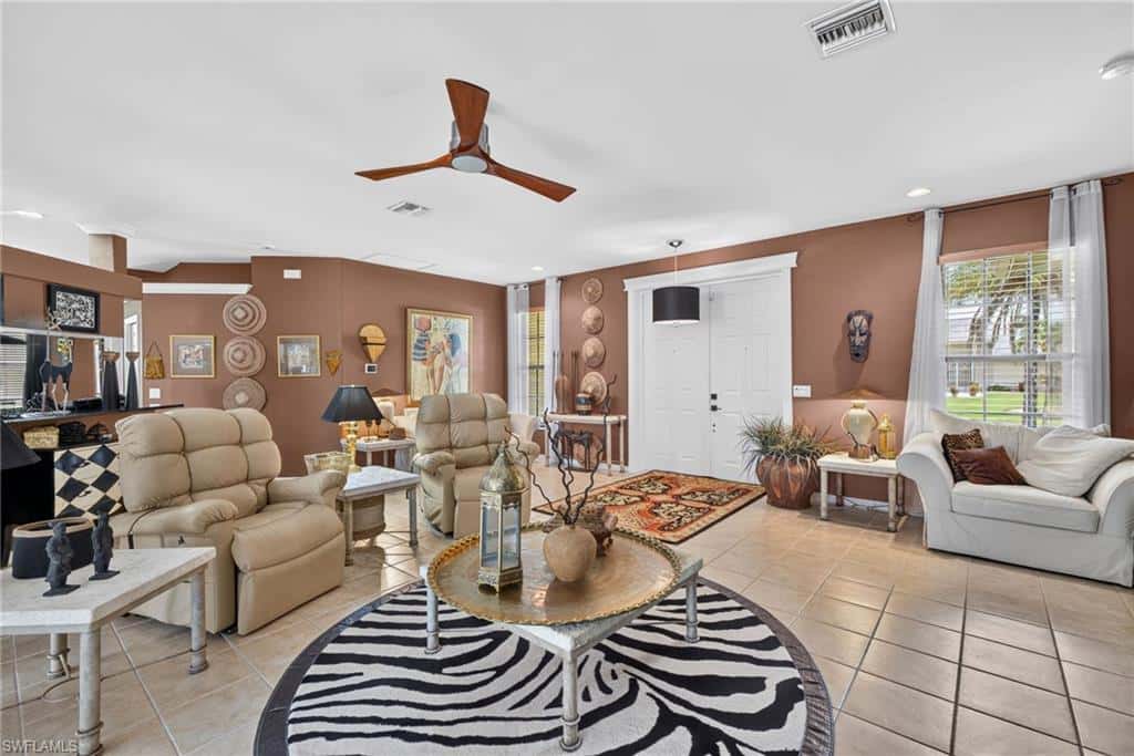 4914 25th Ct, Cape Coral, photo 4