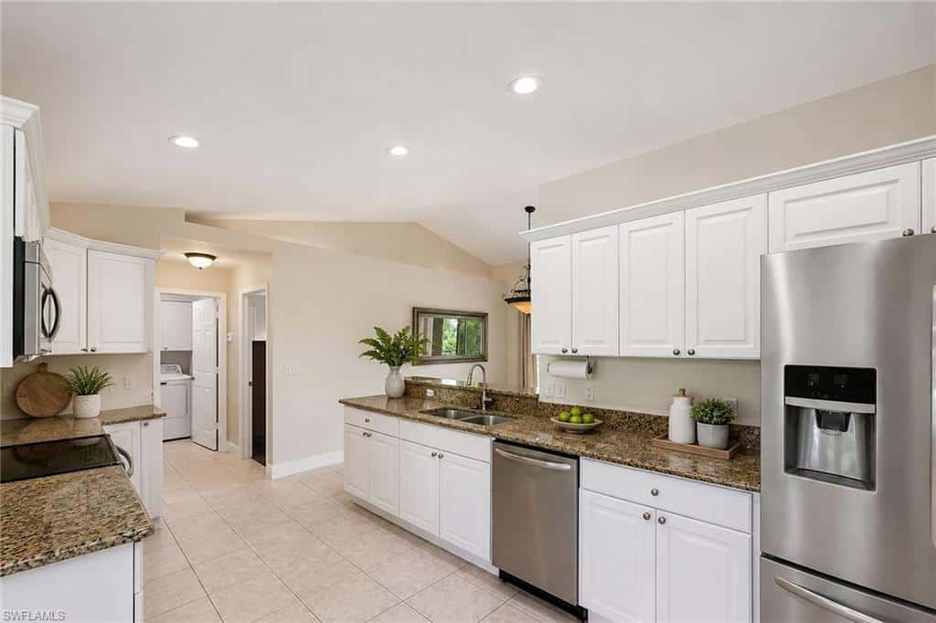 1073 Alhambra Cir, Naples, photo 28