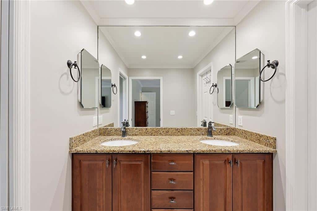 1073 Alhambra Cir, Naples, photo 33