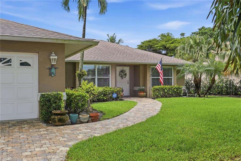 1073 Alhambra Cir, Naples, photo 18