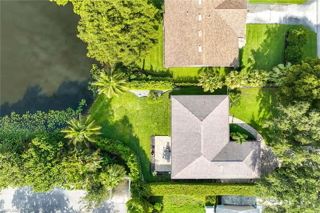 1073 Alhambra Cir, Naples, photo 15
