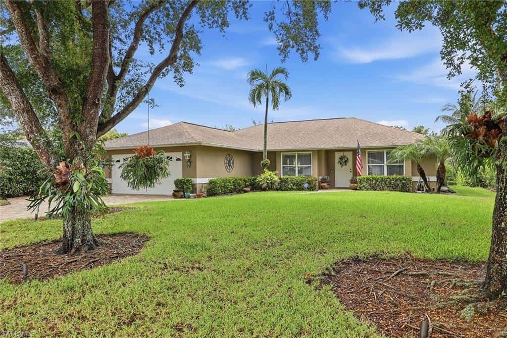 1073 Alhambra Cir, Naples, photo 11