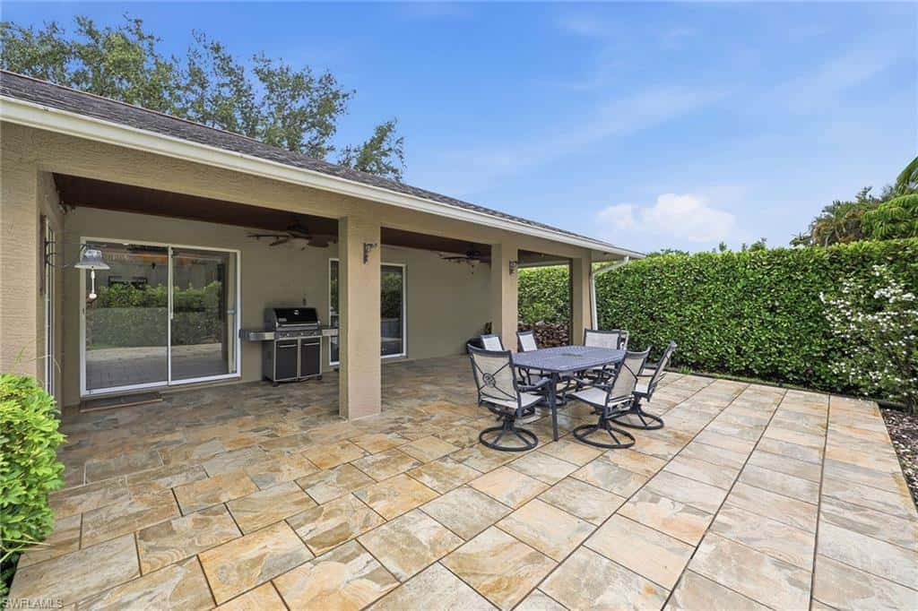 1073 Alhambra Cir, Naples, photo 39