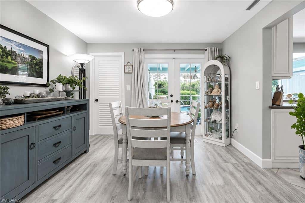 1352 Oaklawn Ct, Fort Myers, photo 9