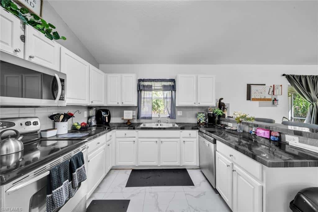 2071 20th Ave, Naples, photo 11