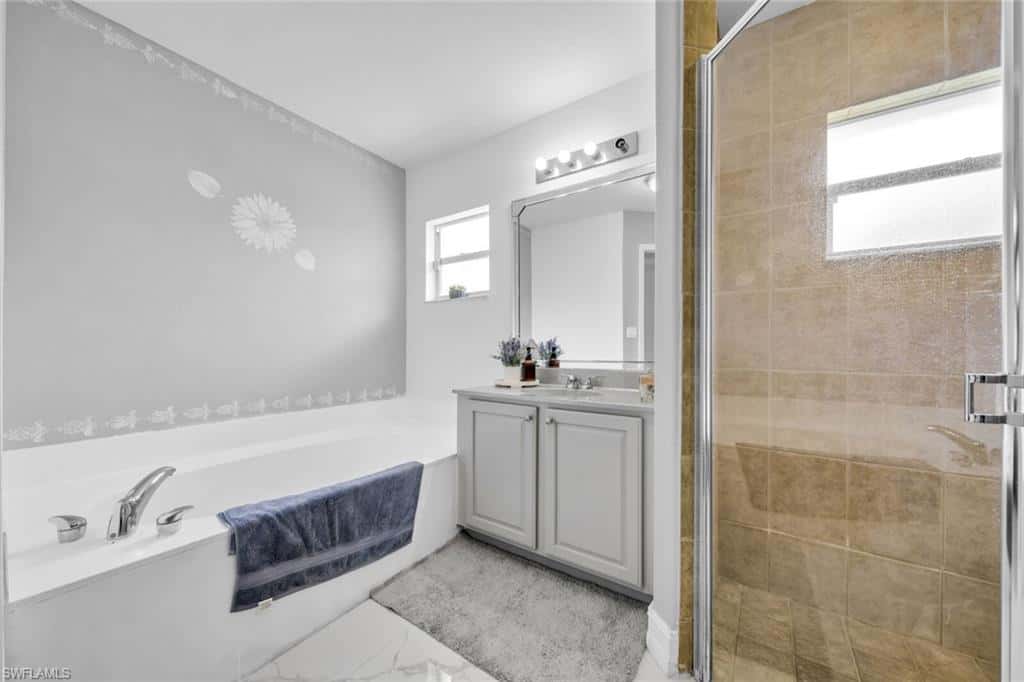 2071 20th Ave, Naples, photo 19