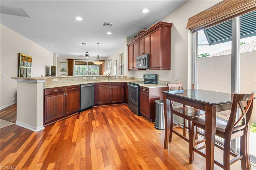 10619 Tirano Ct, Fort Myers, photo 11