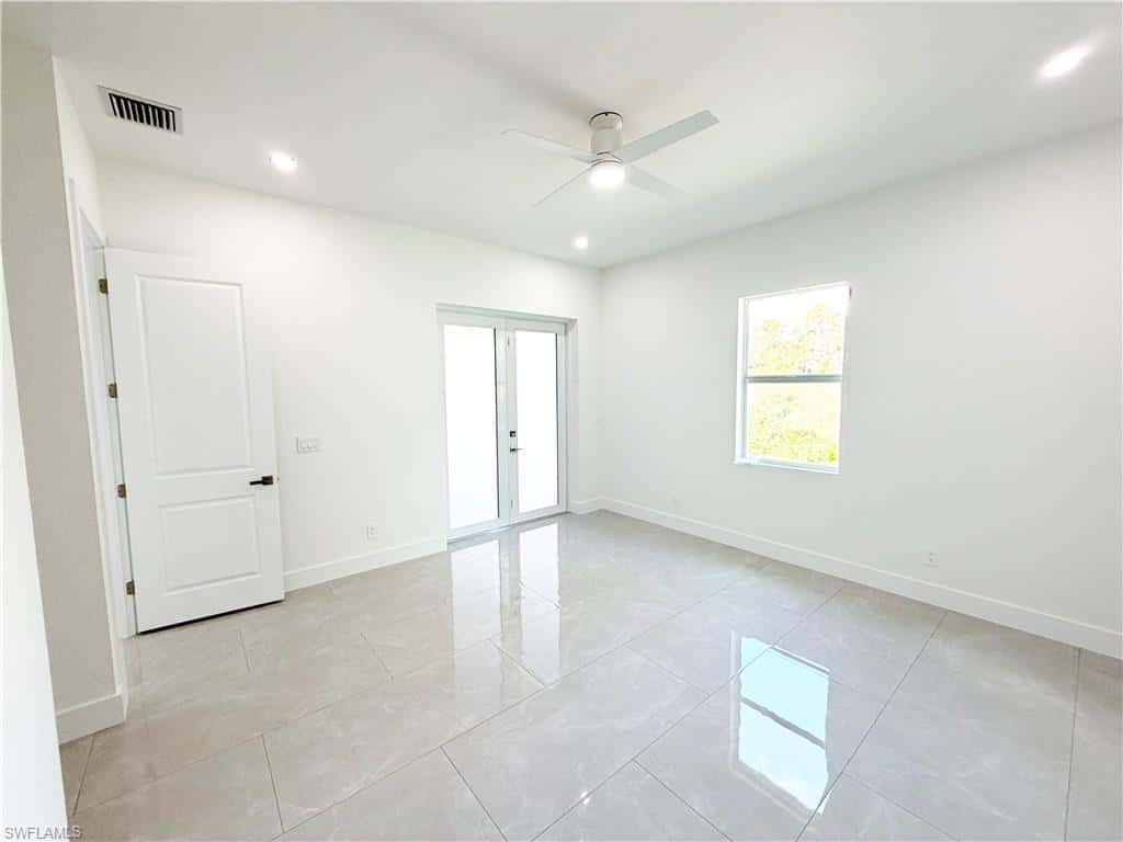 508 Herrin Ave, Lehigh Acres, photo 22