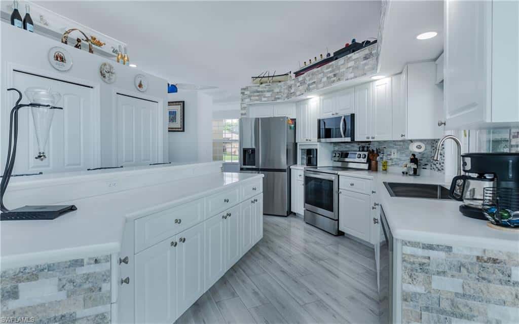15475 Admiralty Cir, North Fort Myers, photo 18