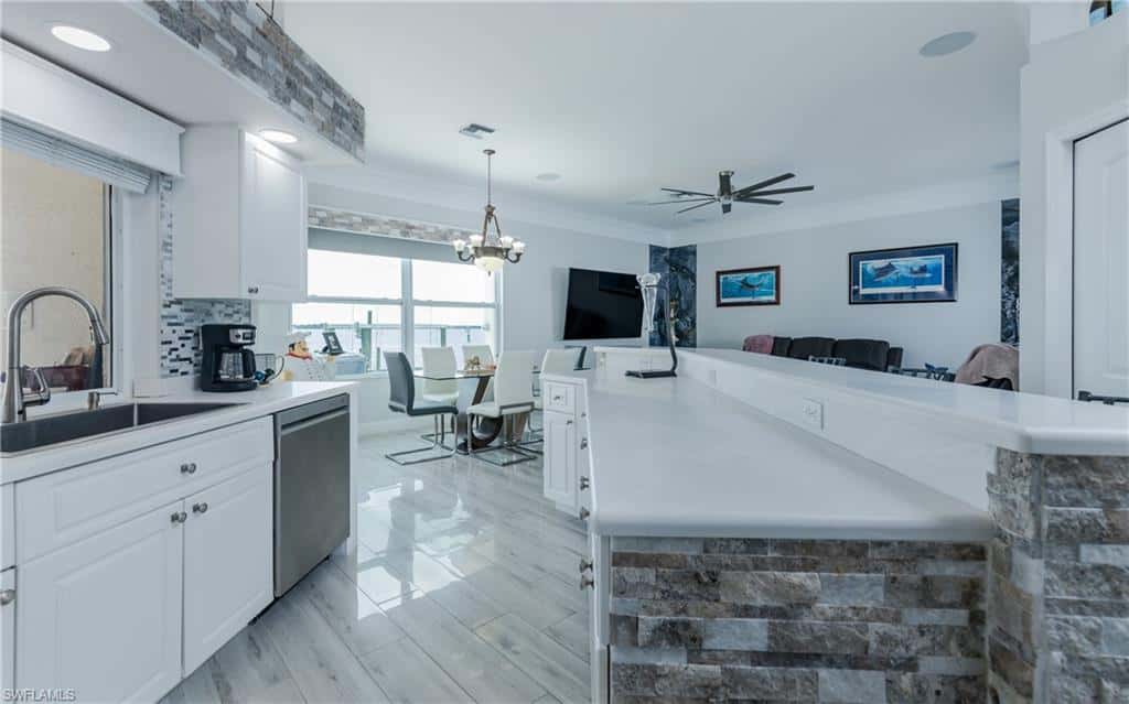 15475 Admiralty Cir, North Fort Myers, photo 19