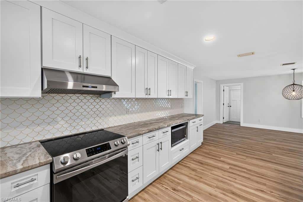 4957 Sorrento Ct, Cape Coral, photo 12