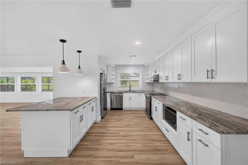 4957 Sorrento Ct, Cape Coral, photo 10