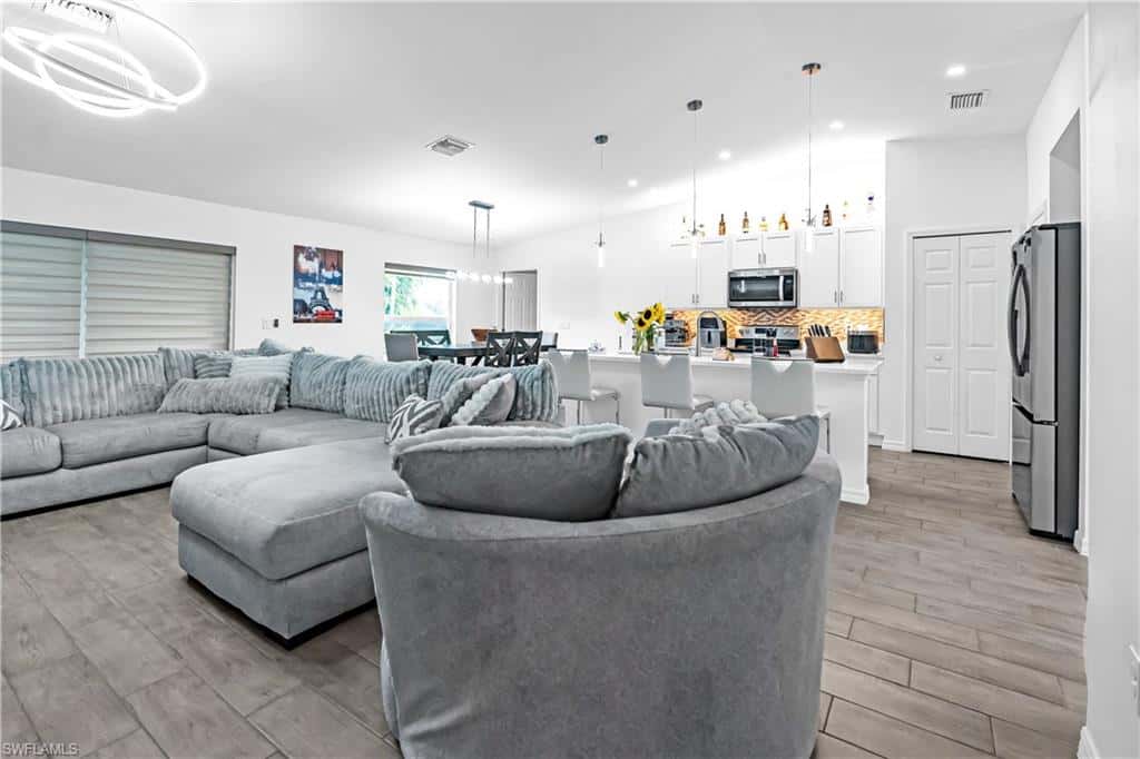 1307 13th Ter, Cape Coral, photo 12