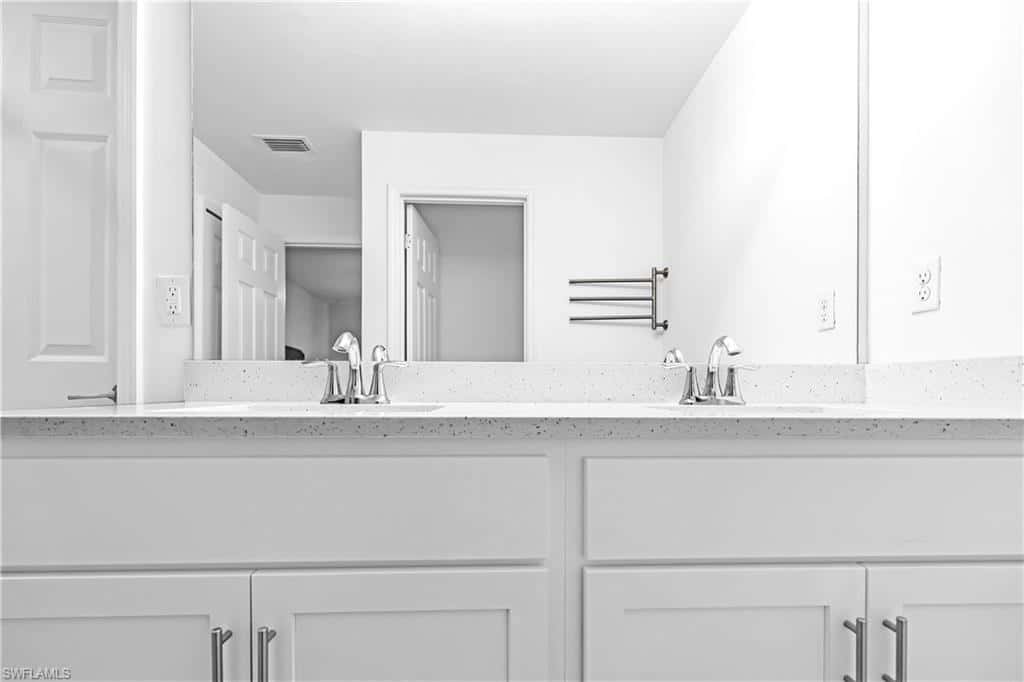 1307 13th Ter, Cape Coral, photo 33