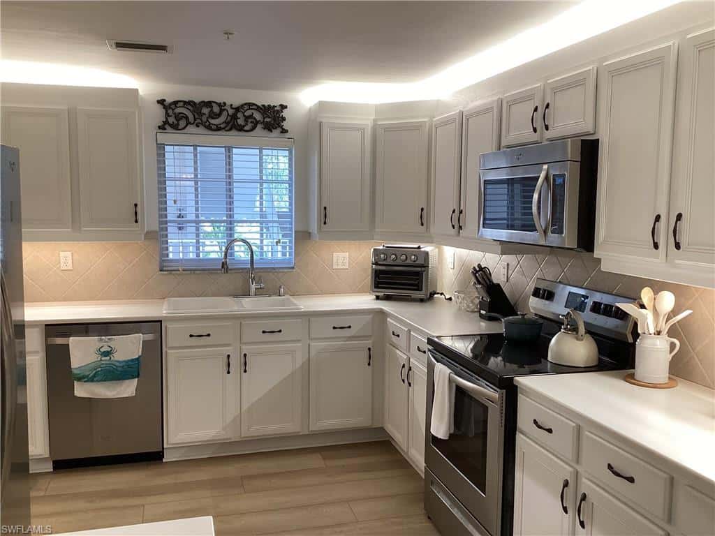 782 Eagle Creek Dr #202, Naples, photo 16