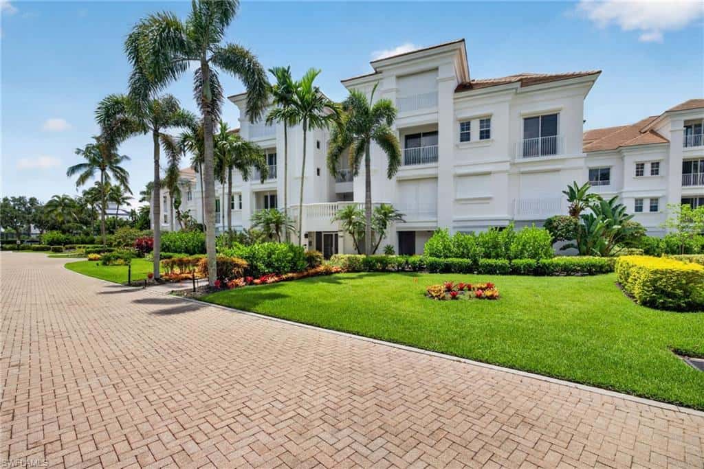 1600 Star Point Ln #2-201, Naples, photo 4