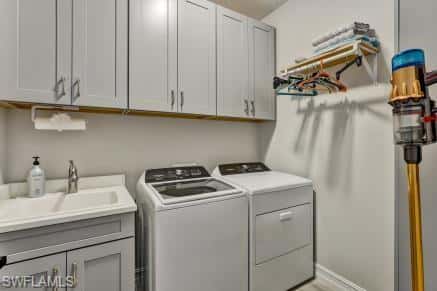 426 Tamarindo Ln, Naples, photo 23