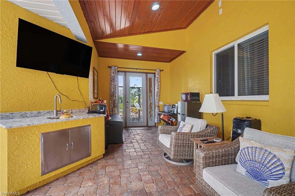2911 14th Ter, Cape Coral, photo 5