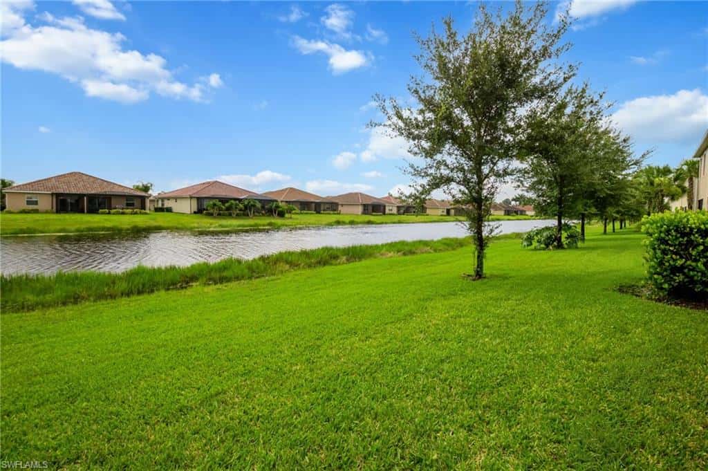 2744 Blossom Way, Naples, photo 25