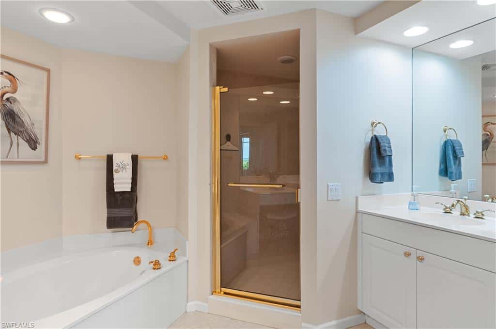 23650 Via Veneto Blvd #404, Estero, photo 17