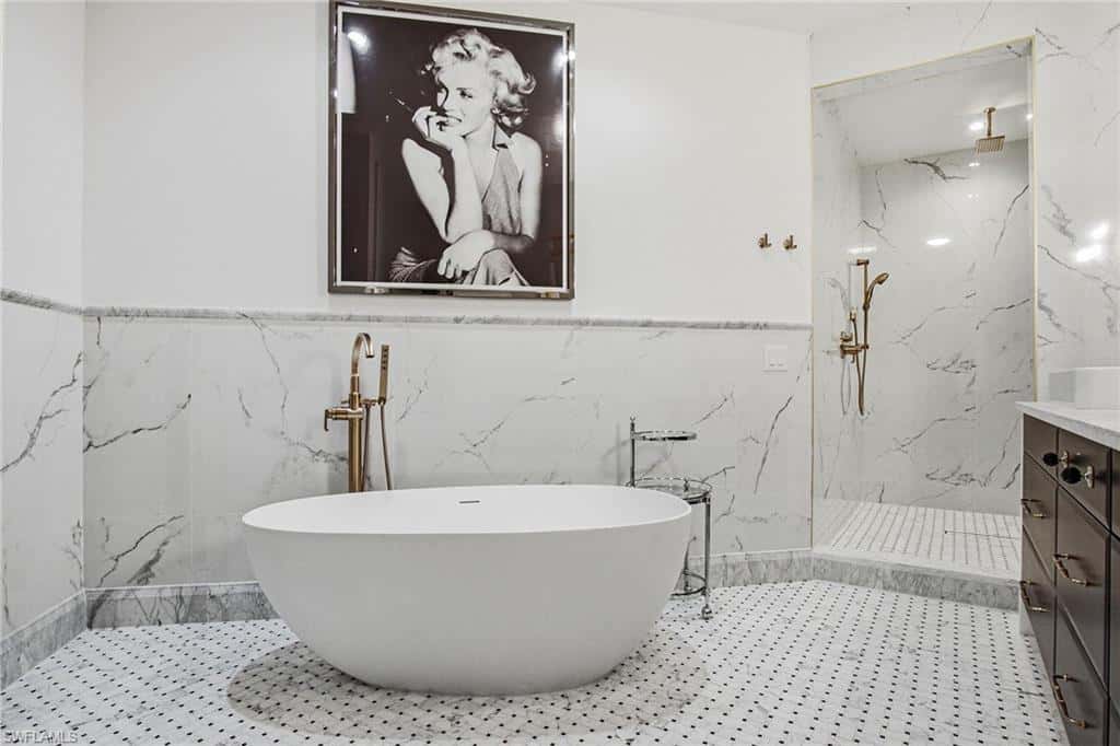 705 10th St #202, Naples, photo 12